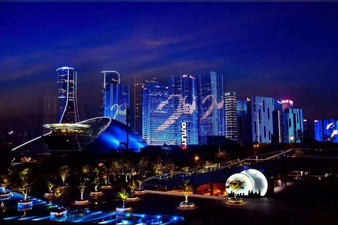 今夜，诸侯快讯手机版向世界精彩呈现(图2)