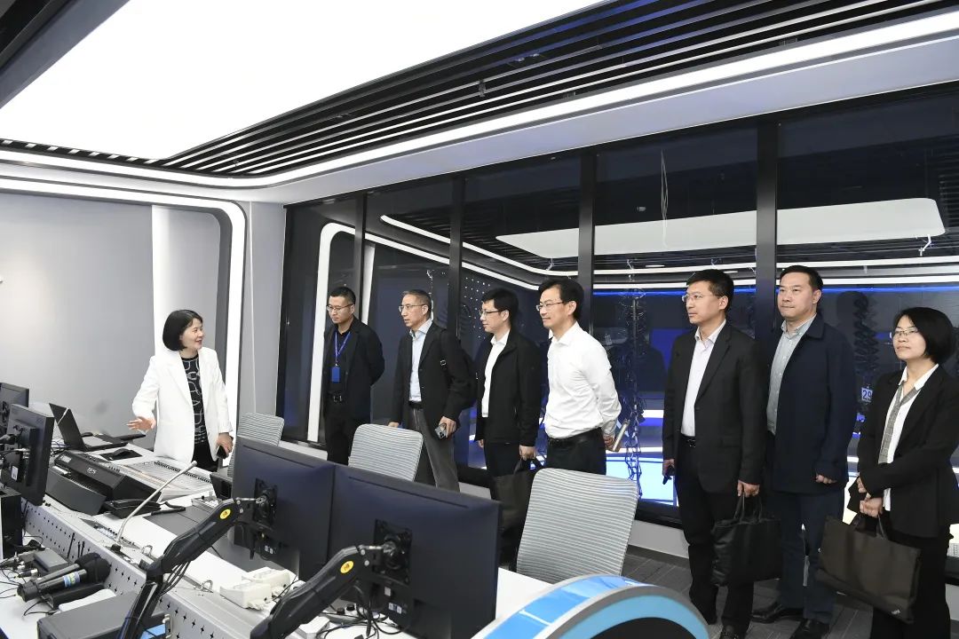 诸侯快讯手机版集团与杭报集团签订战略合作协议(图4)